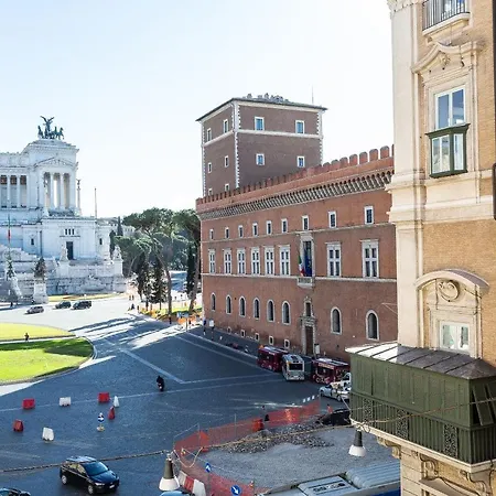 Amazing Piazza Venezia Holiday home